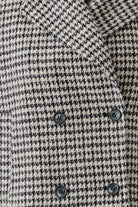 oui brown and stone houndstooth blazer with double-breasted buttons – fabric detail