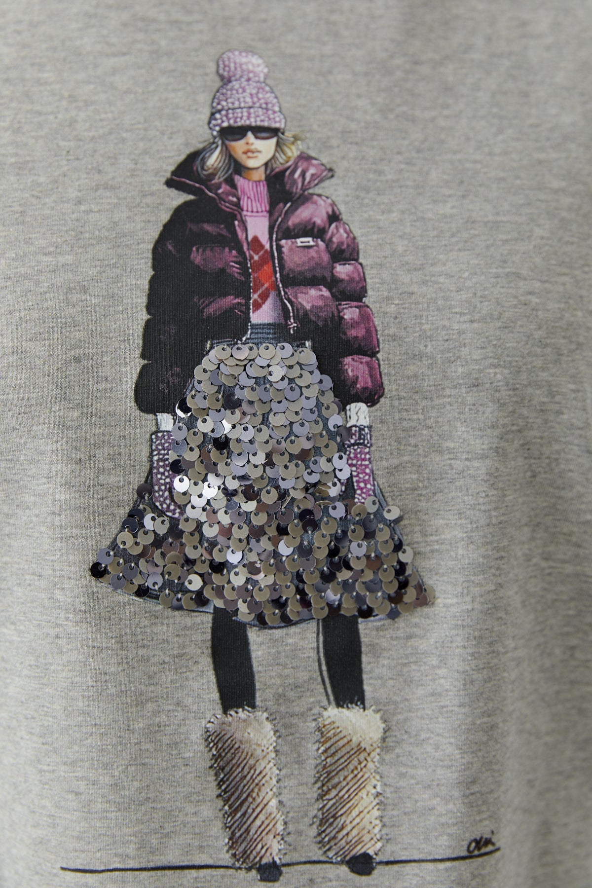 Oui River Stone sequin T-shirt – embellished fashion girl motif close-up