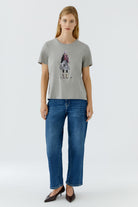 Oui River Stone grey graphic T-shirt – full front model view