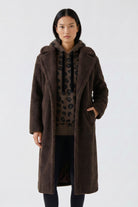 Oui brown longline teddy coat with lapel collar – front model view