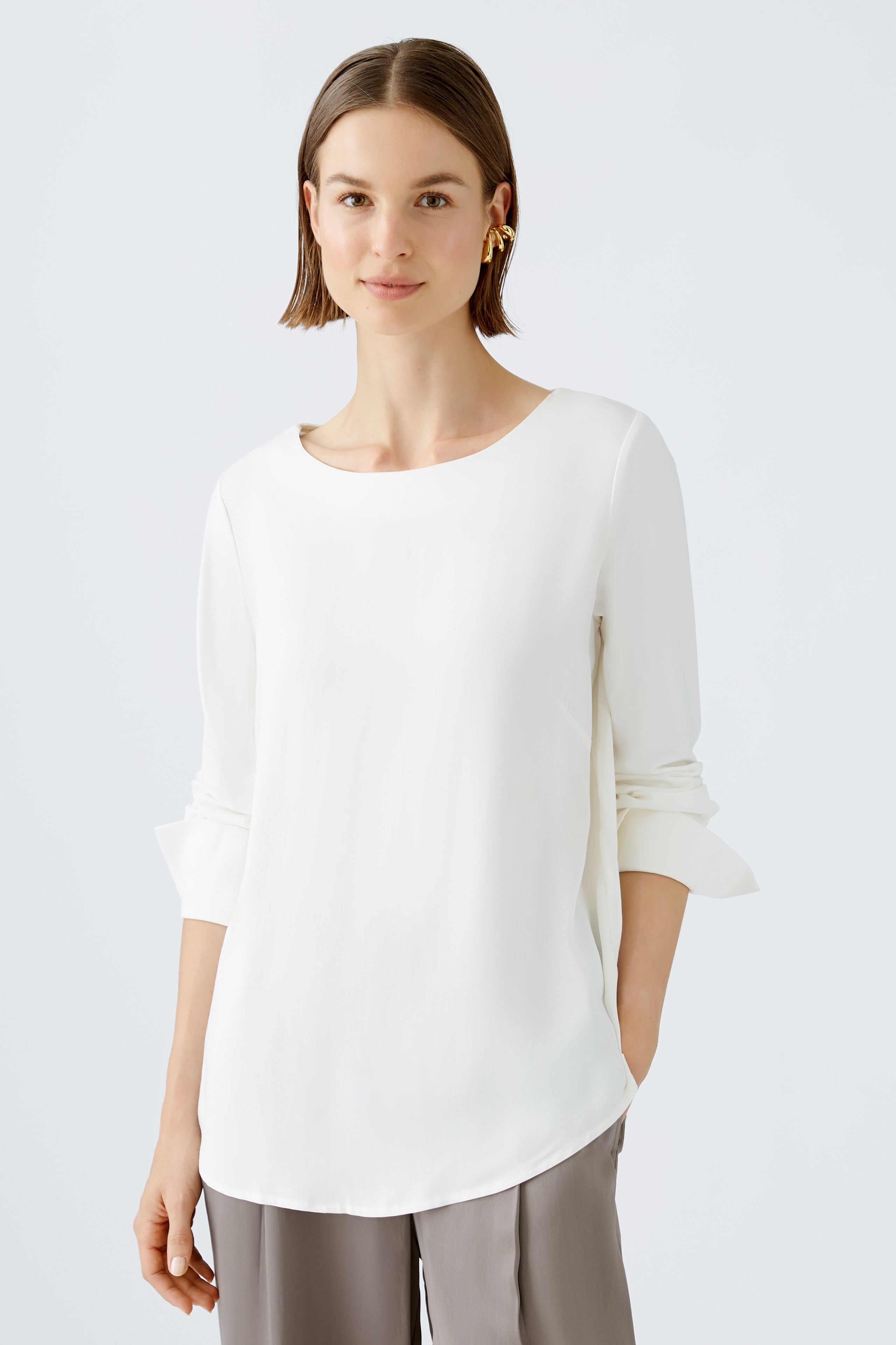 Oui Cream Scoop Neck Blouse With Long Sleeves