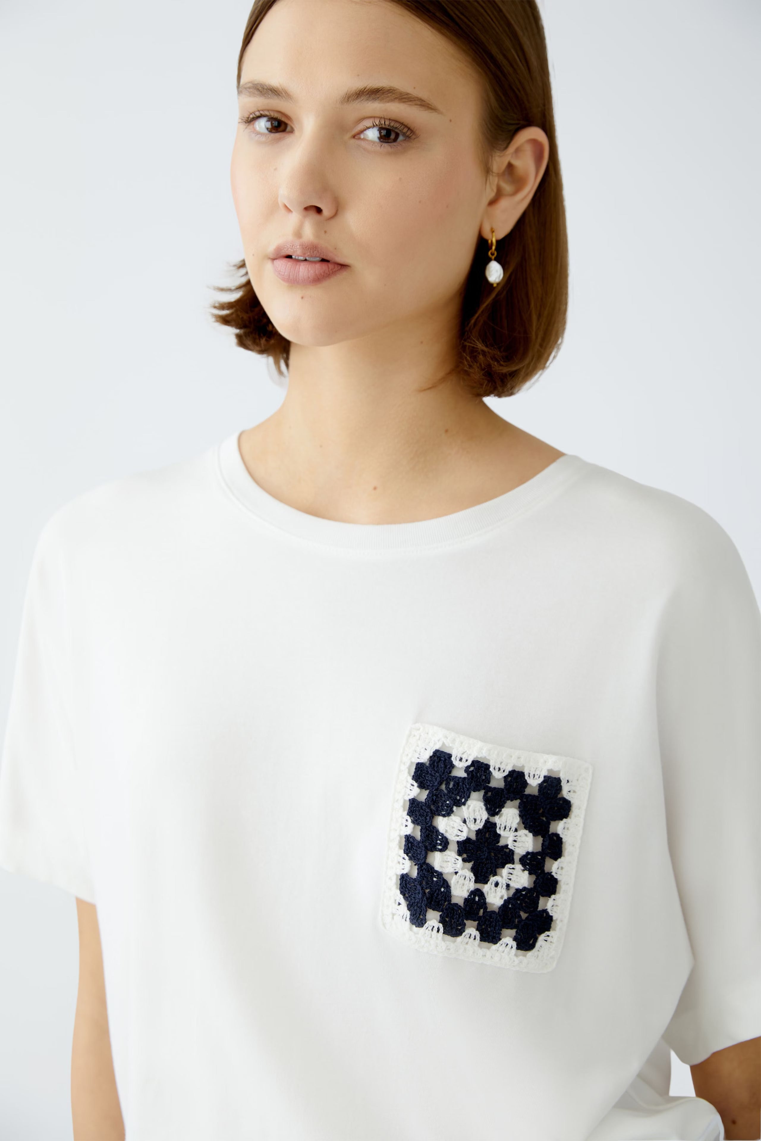 Oui White Crochet Pocket Crew T-Shirt Neck 