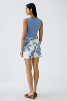 Back view of Oui floral summer shorts with wide fit