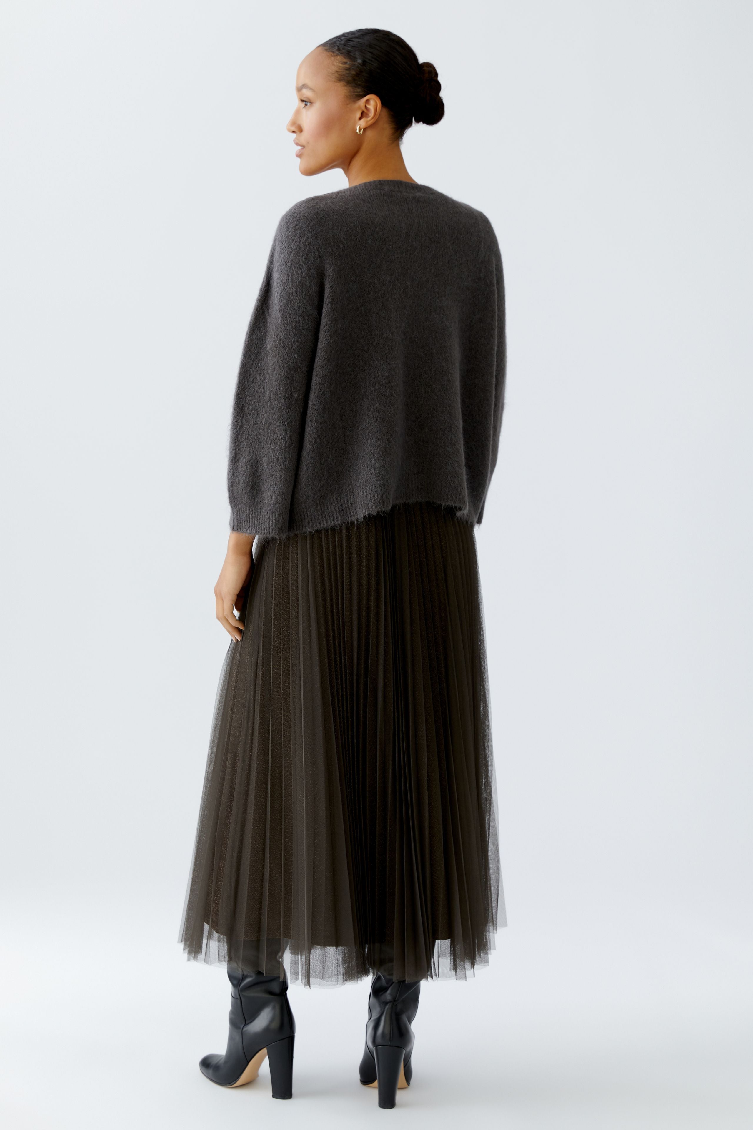 Oui seamless grey jumper in soft alpaca blend, side view