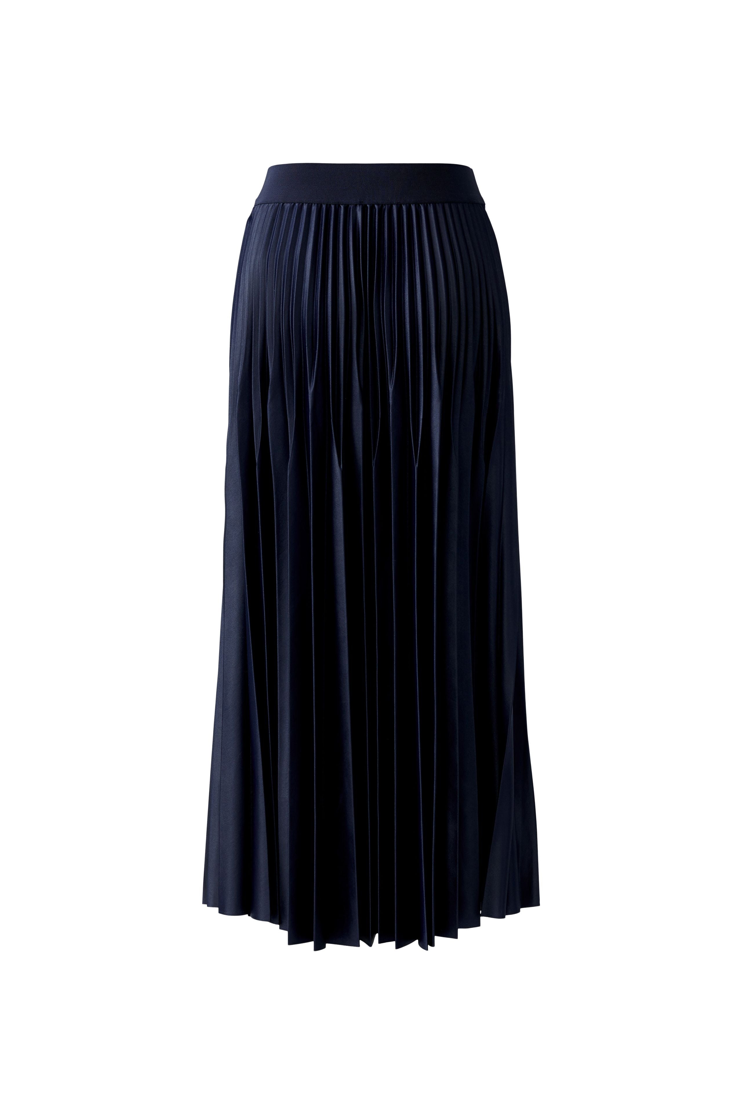 Flat lay front view of Oui navy pleated midi skirt