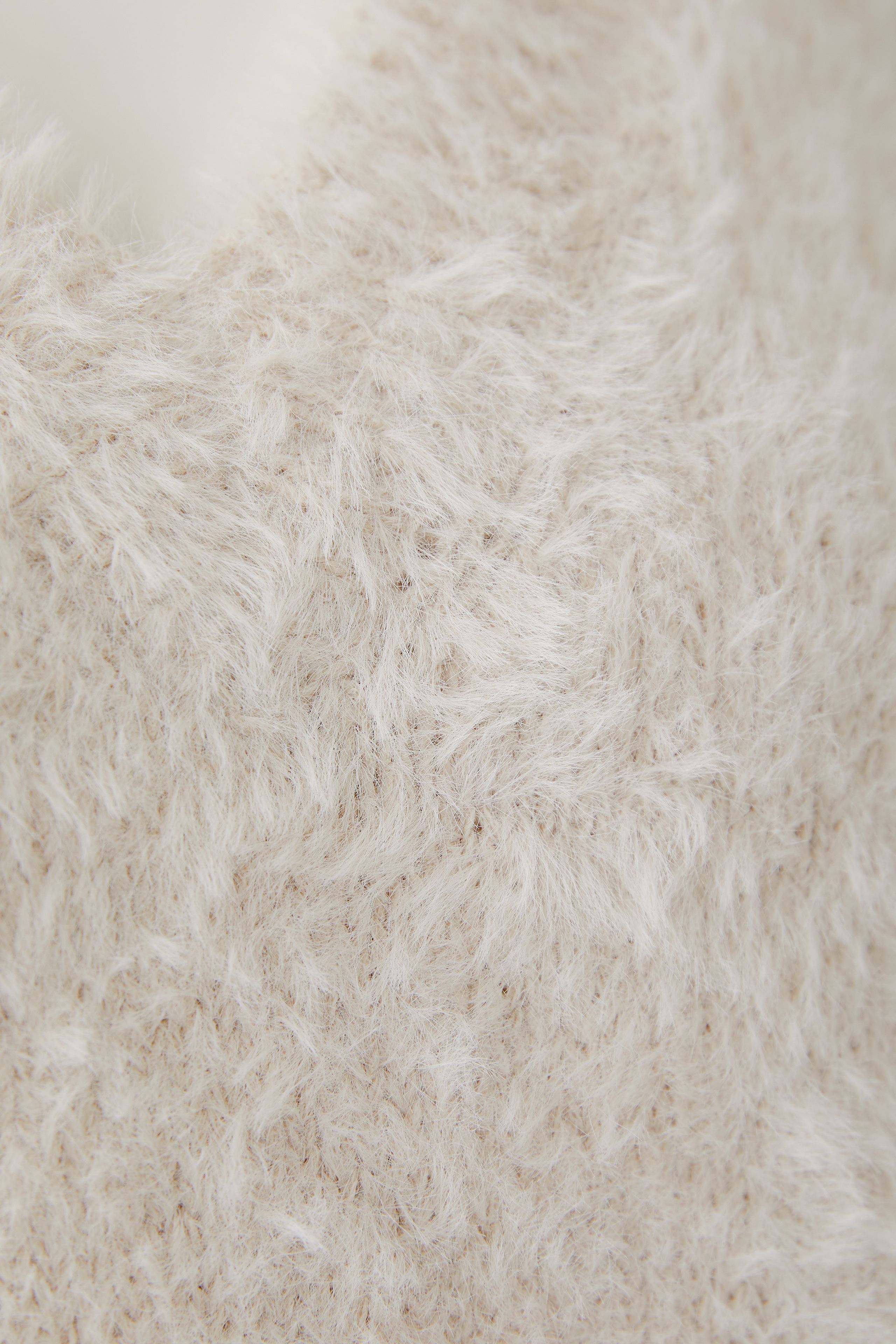Oui cream fluffy knit jumper with soft brushed texture – fabric close-up