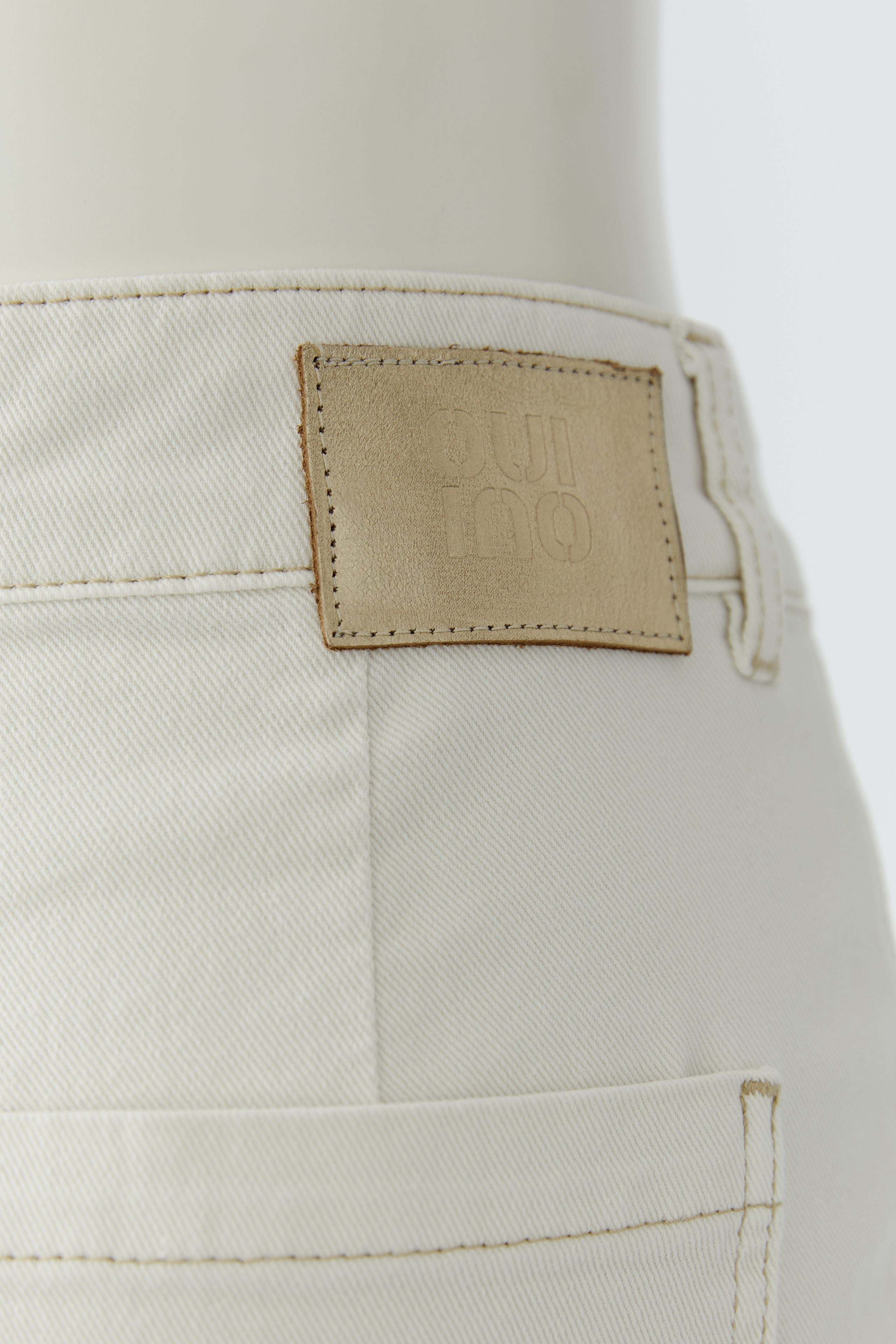 Oui off white denim jeans back label detail