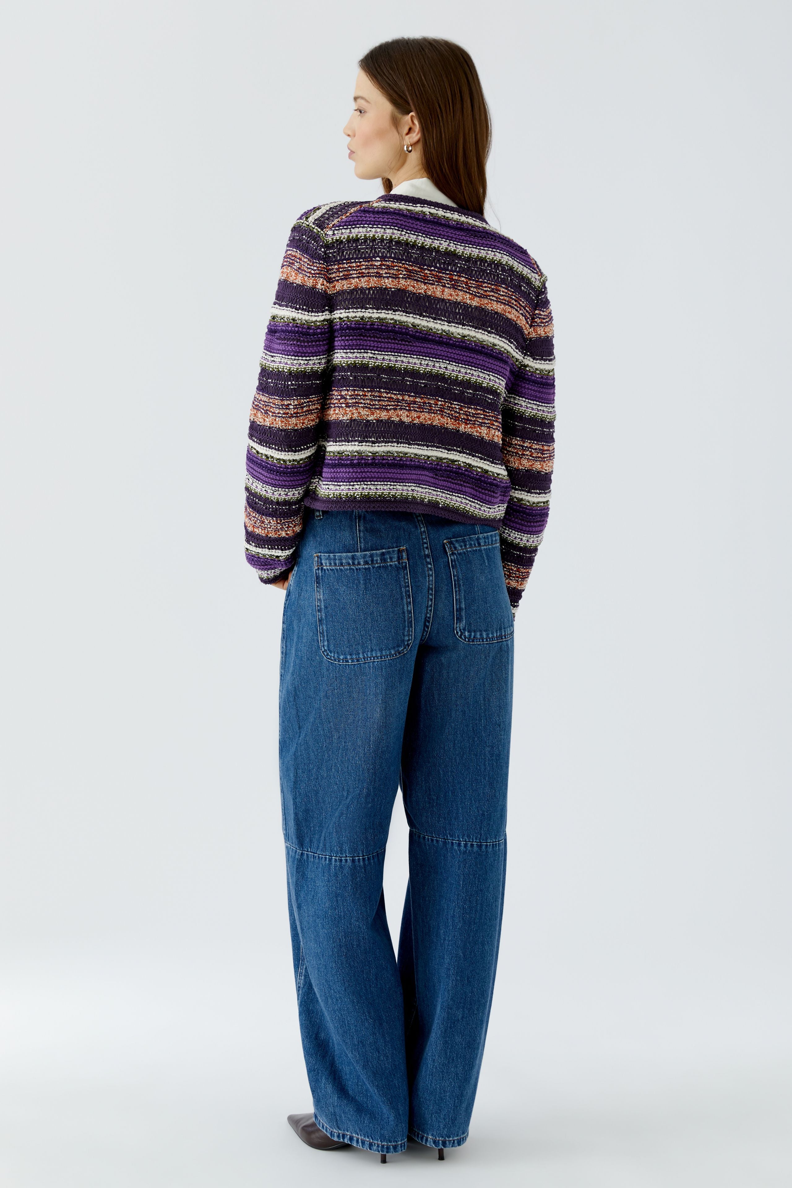 Oui purple striped cropped knit cardigan with slim long sleeves – back model view