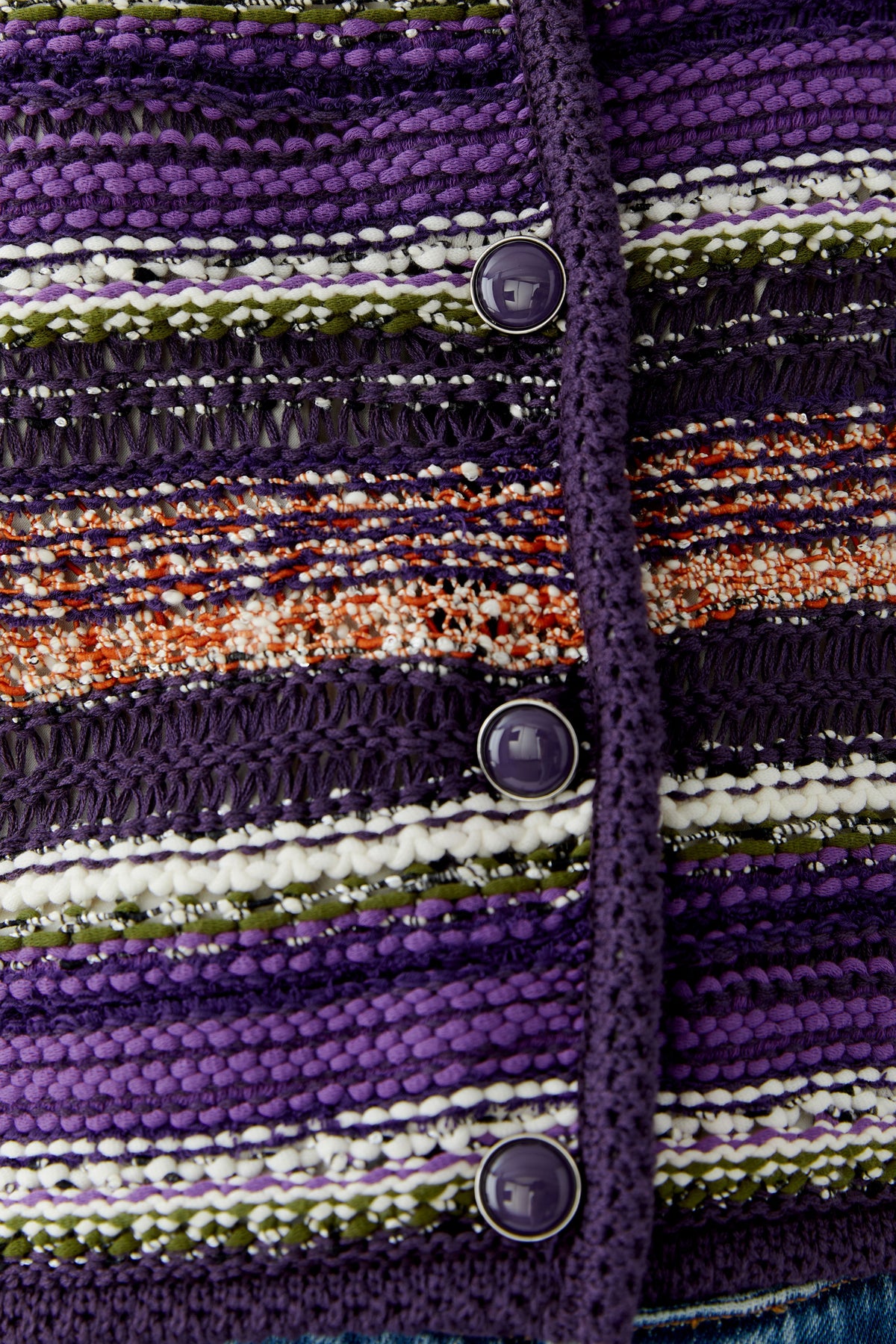 Oui purple striped cardigan with metal buttons and textured knit – close-up detail