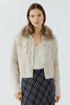 Oui light beige melange ribbed cardigan with detachable faux fur collar – front model view
