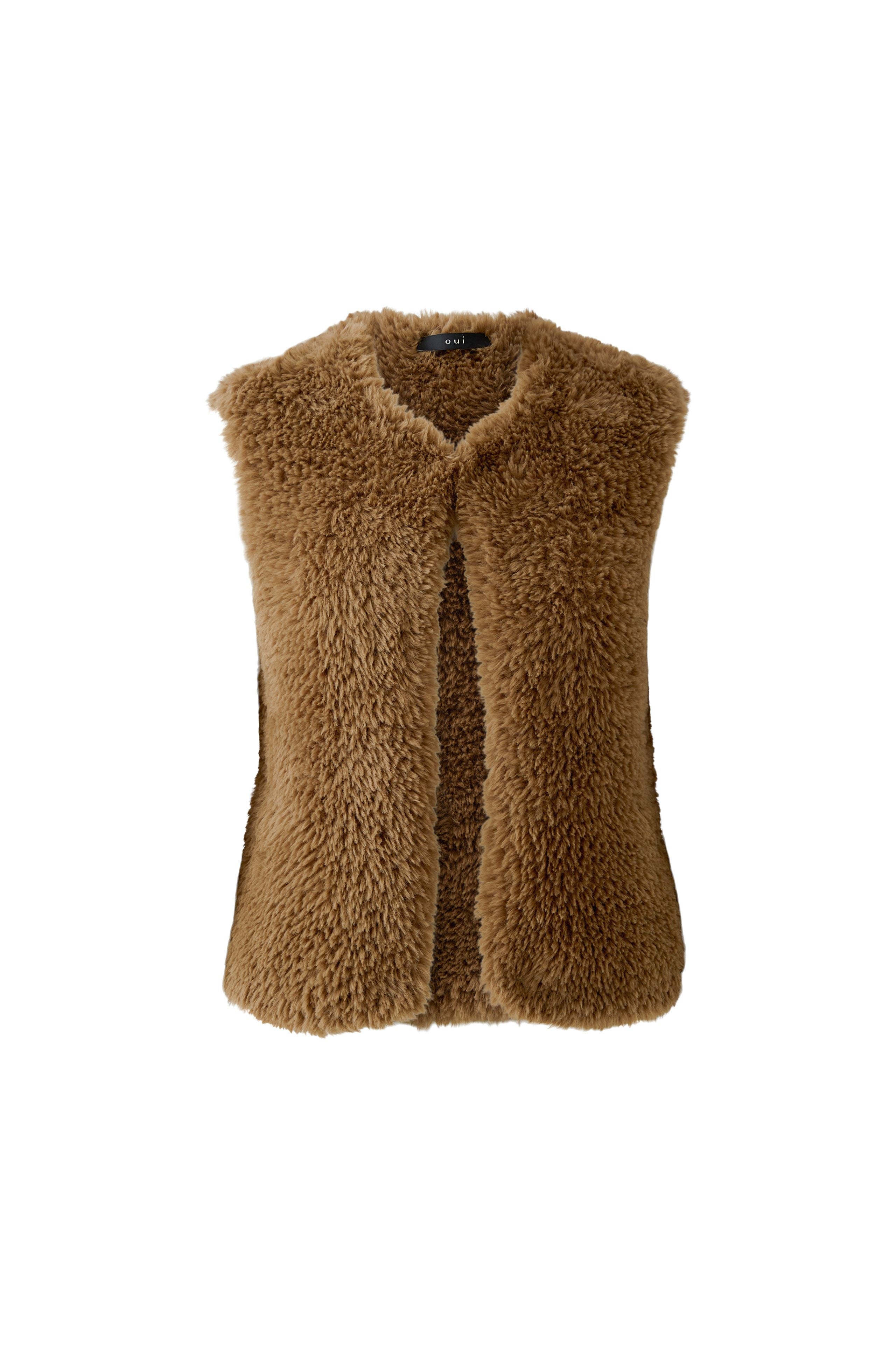  Oui brown short faux fur gilet with seamless knitted finish – product front view
