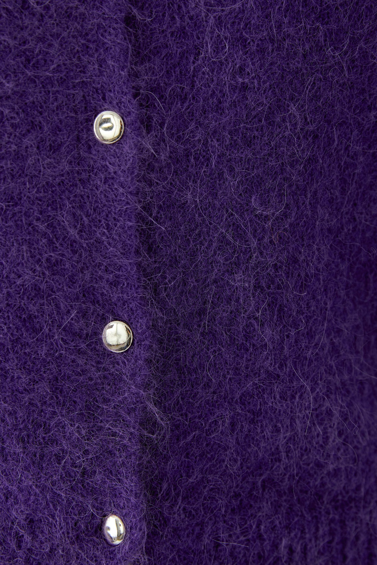 Oui Sofy purple fluffy cardigan with small metal buttons – knit detail close-up