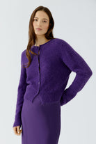 Oui Sofy purple fluffy knit cardigan with cropped fit – front model view