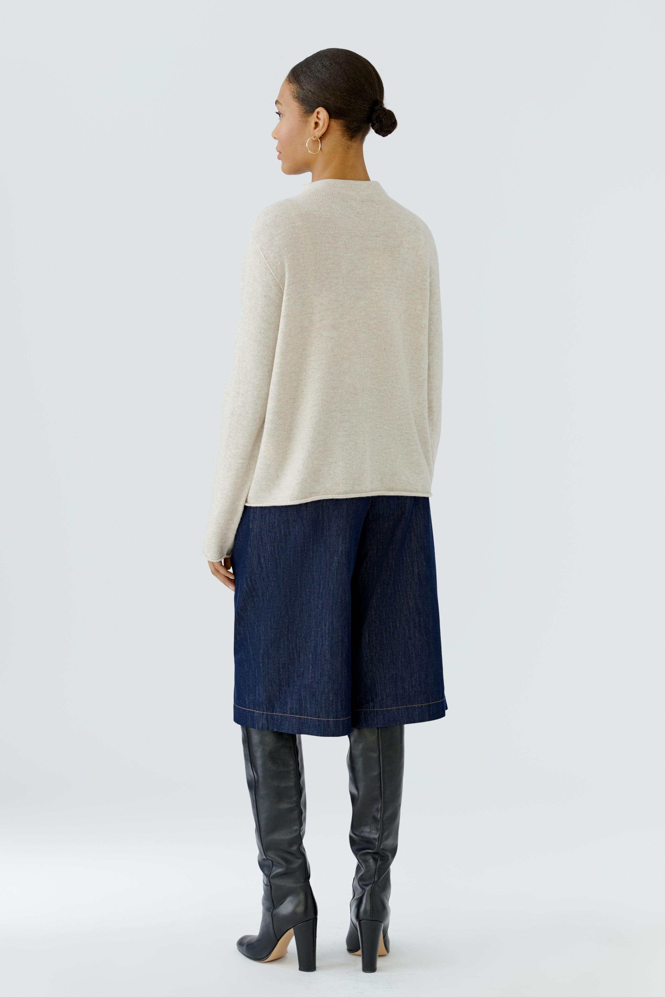 Oui cream long sleeve pocket jumper with relaxed shape – back model view
