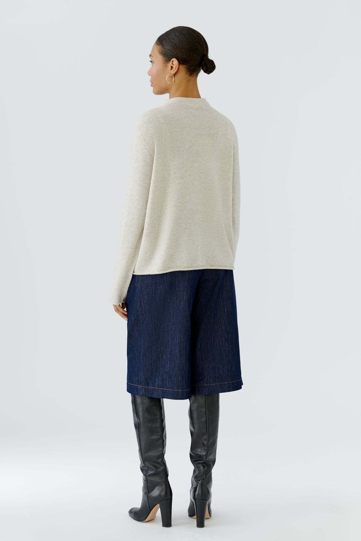 Oui cream long sleeve pocket jumper with relaxed shape – back model view