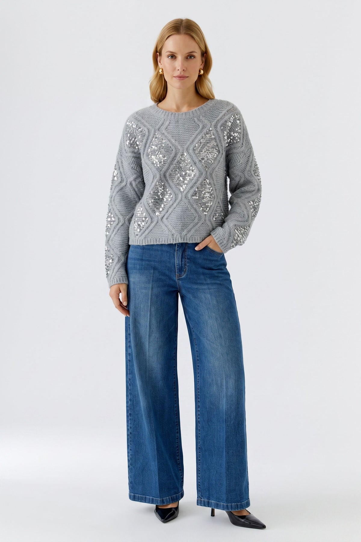 Oui River Stone grey cable knit jumper – full front model view