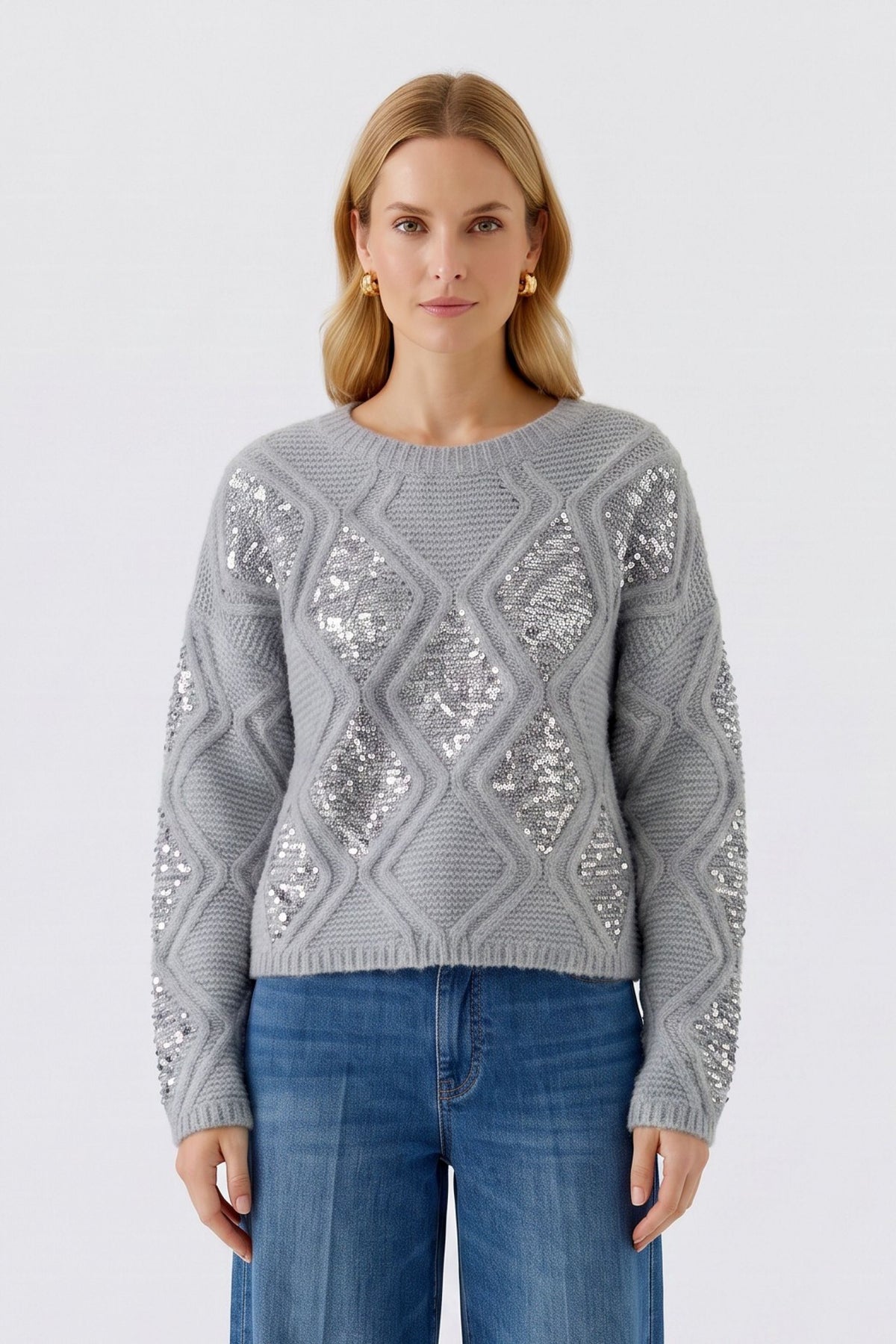 Oui River Stone grey sequin cable knit jumper – front model view