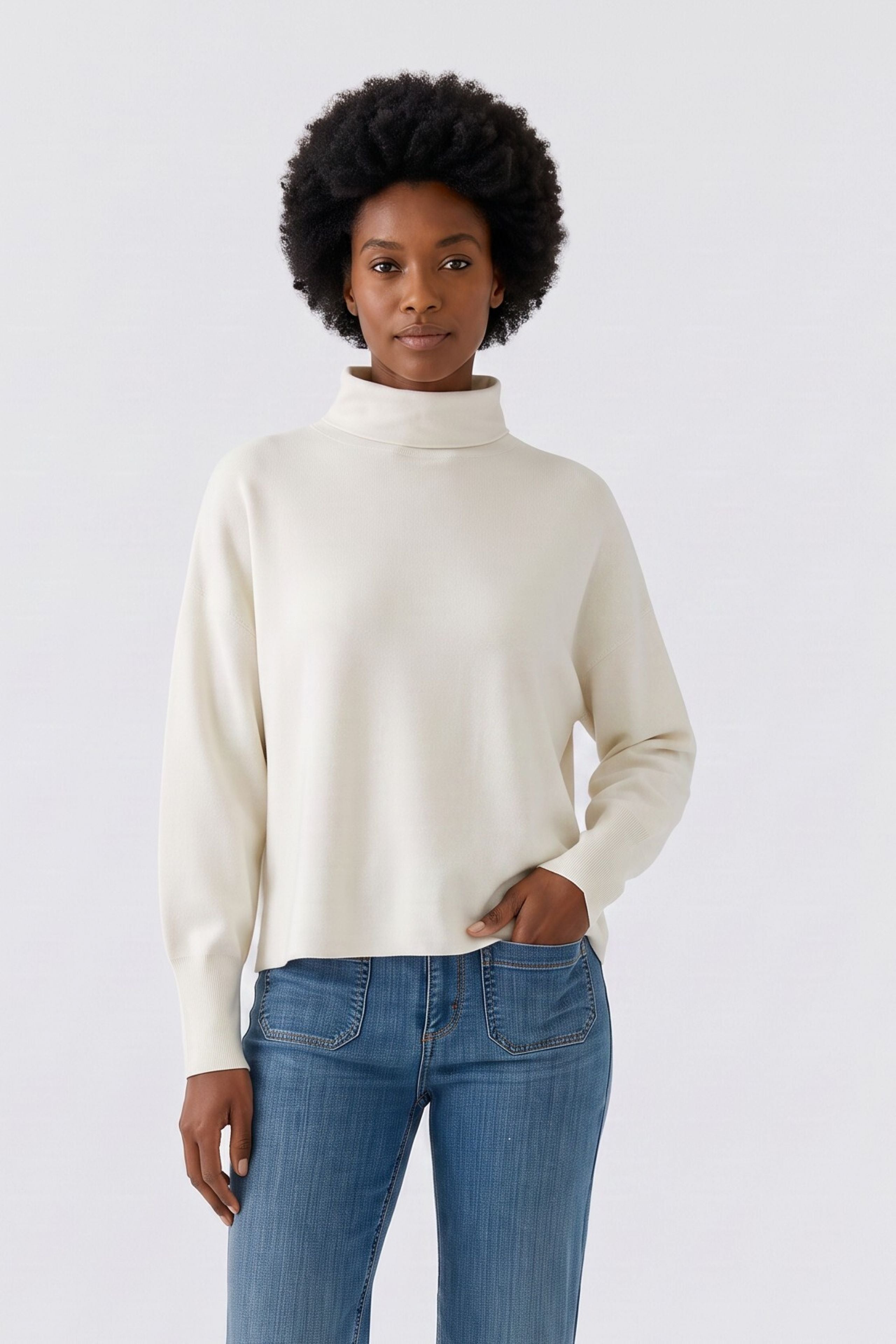 Oui Off White fine knit turtleneck jumper – front model view