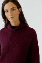 Oui burgundy roll neck jumper with soft high collar – neckline detail