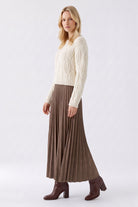 Oui brown pleated midi skirt with flowing pleats – side model view