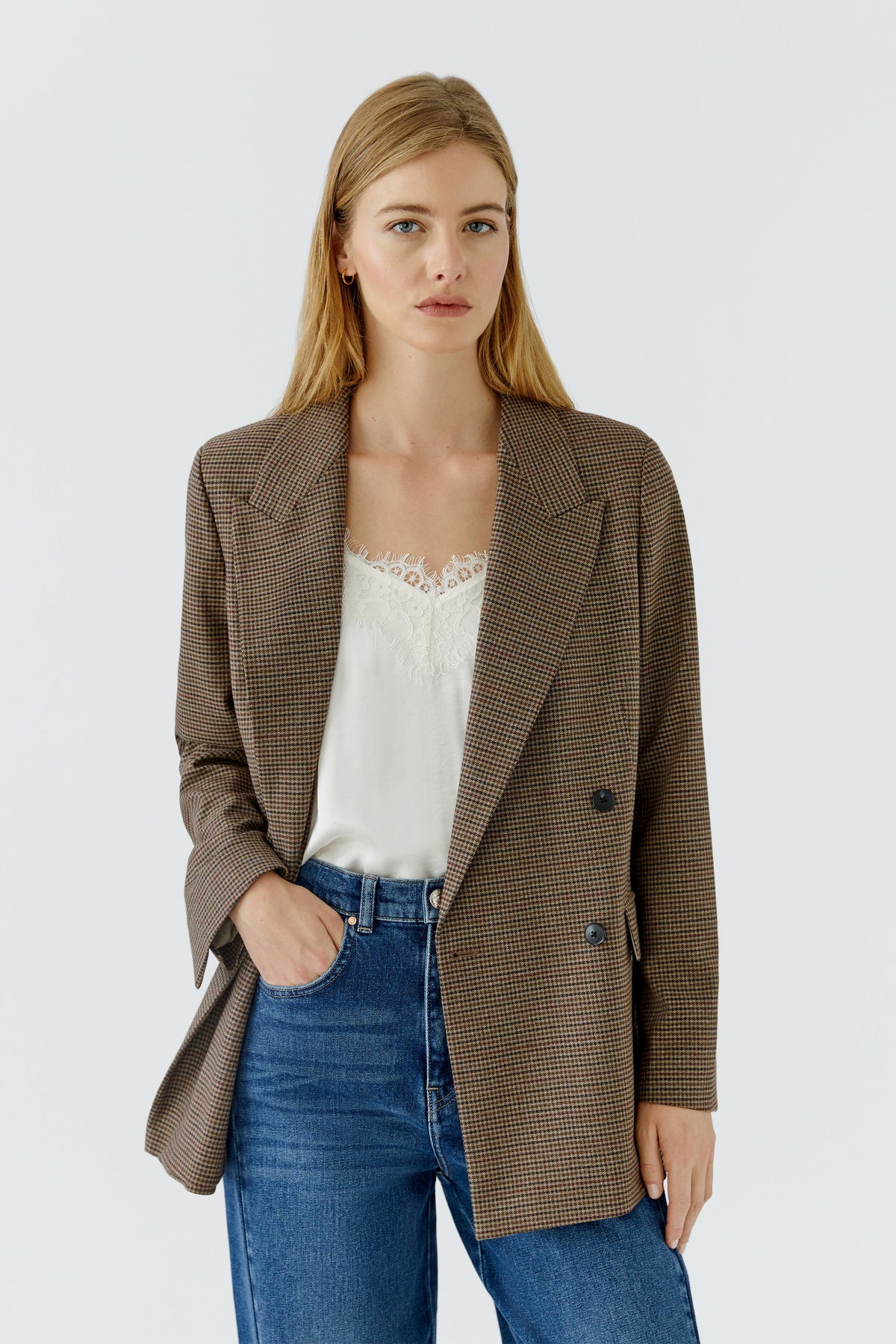Oui brown and black micro-check oversized blazer with double-breasted front – front model view