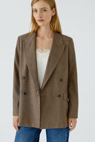 Oui brown micro-check double-breasted blazer with padded shoulders and flap pockets – front detail