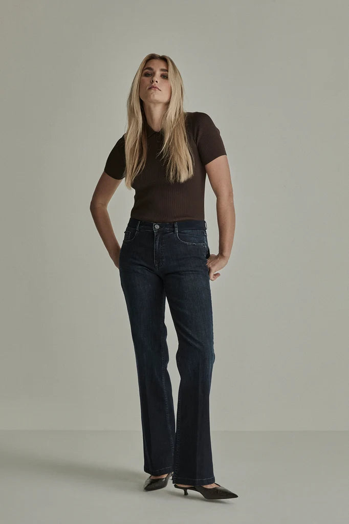 Para Mi Eve Elastic Blue Black high waisted wide leg jeans front view