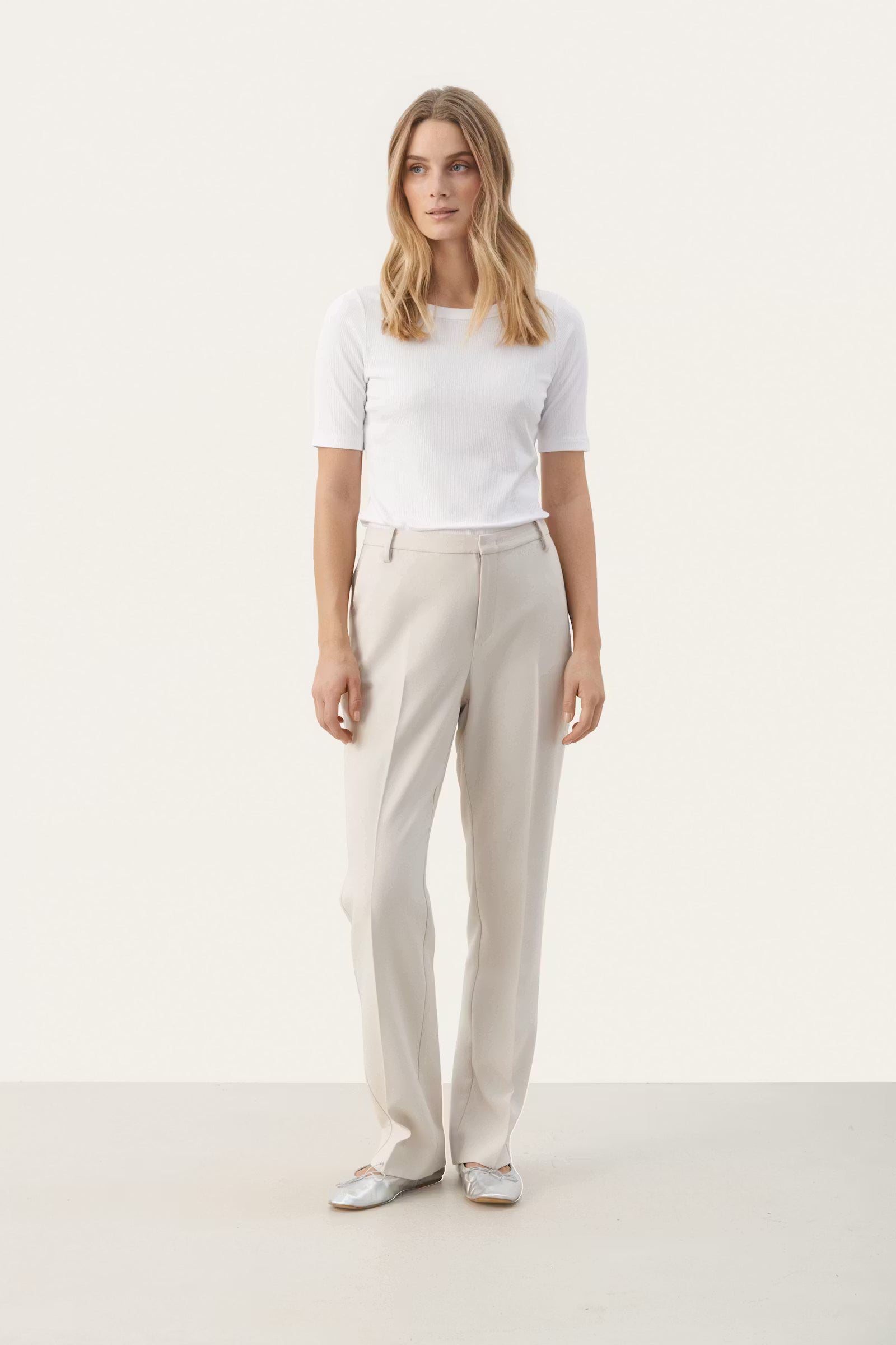Part Two Birdie tailored cream trousers styled outfit