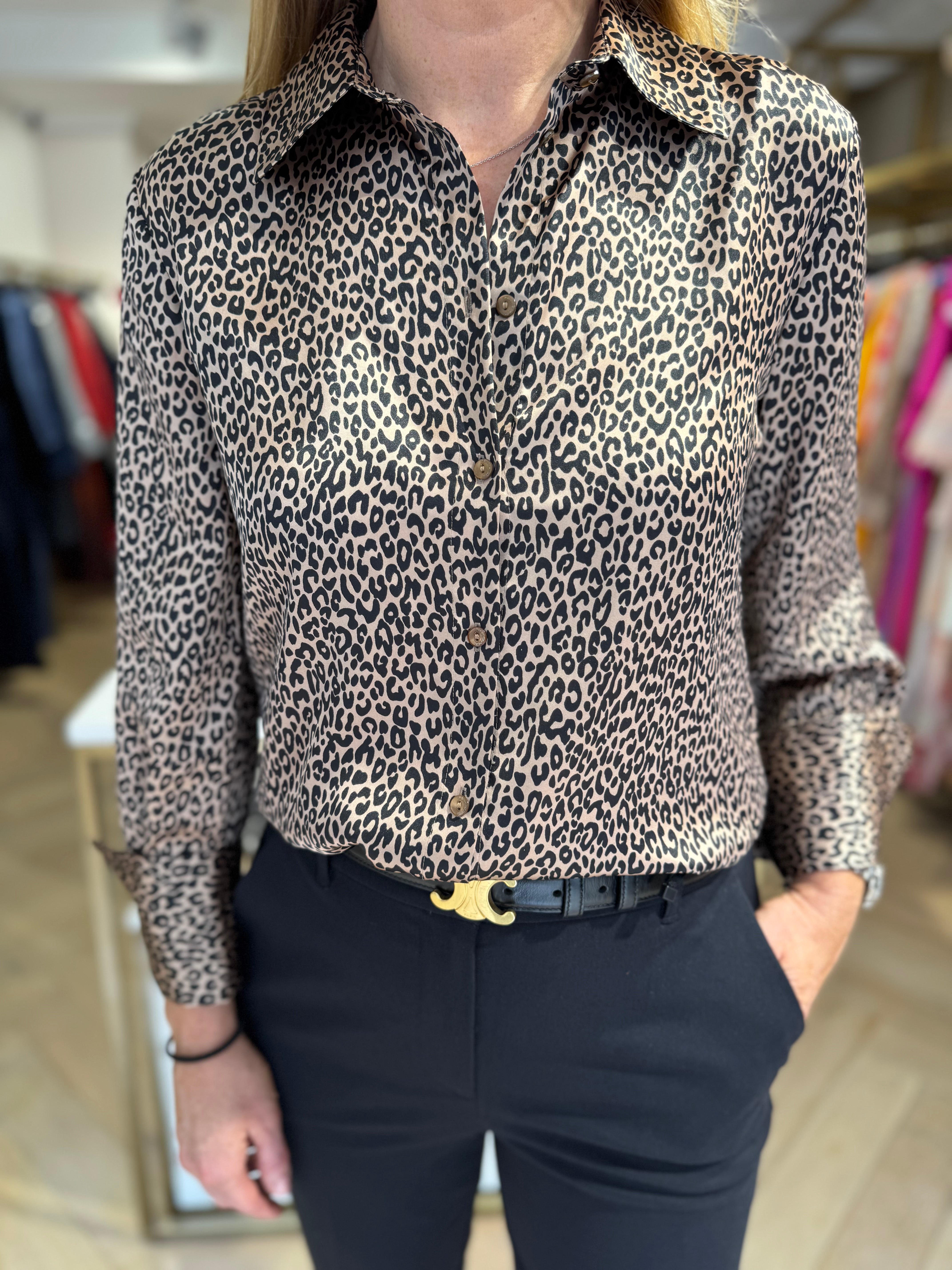 Penny Black Partout satin-finish animal print blouse – collar close-up