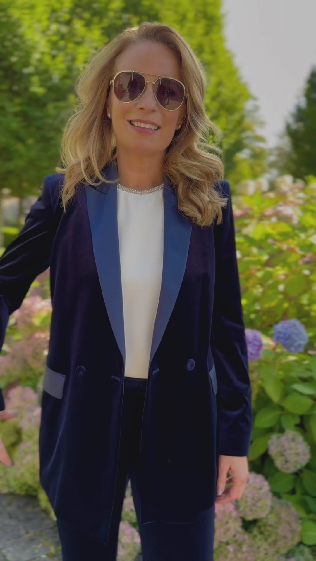 Penny Black Torba Navy Velvet Fit & Flare Suit