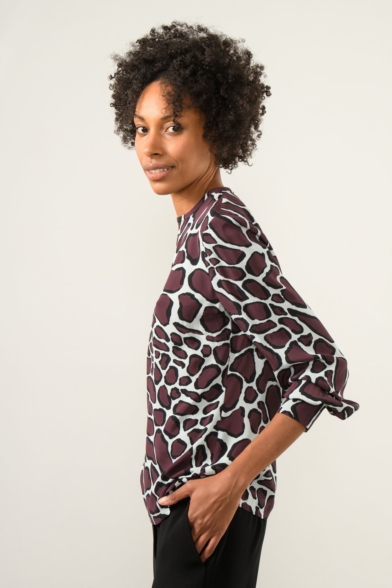 Side view of Sisters Chantel blouse showing relaxed fit and sleeve detail