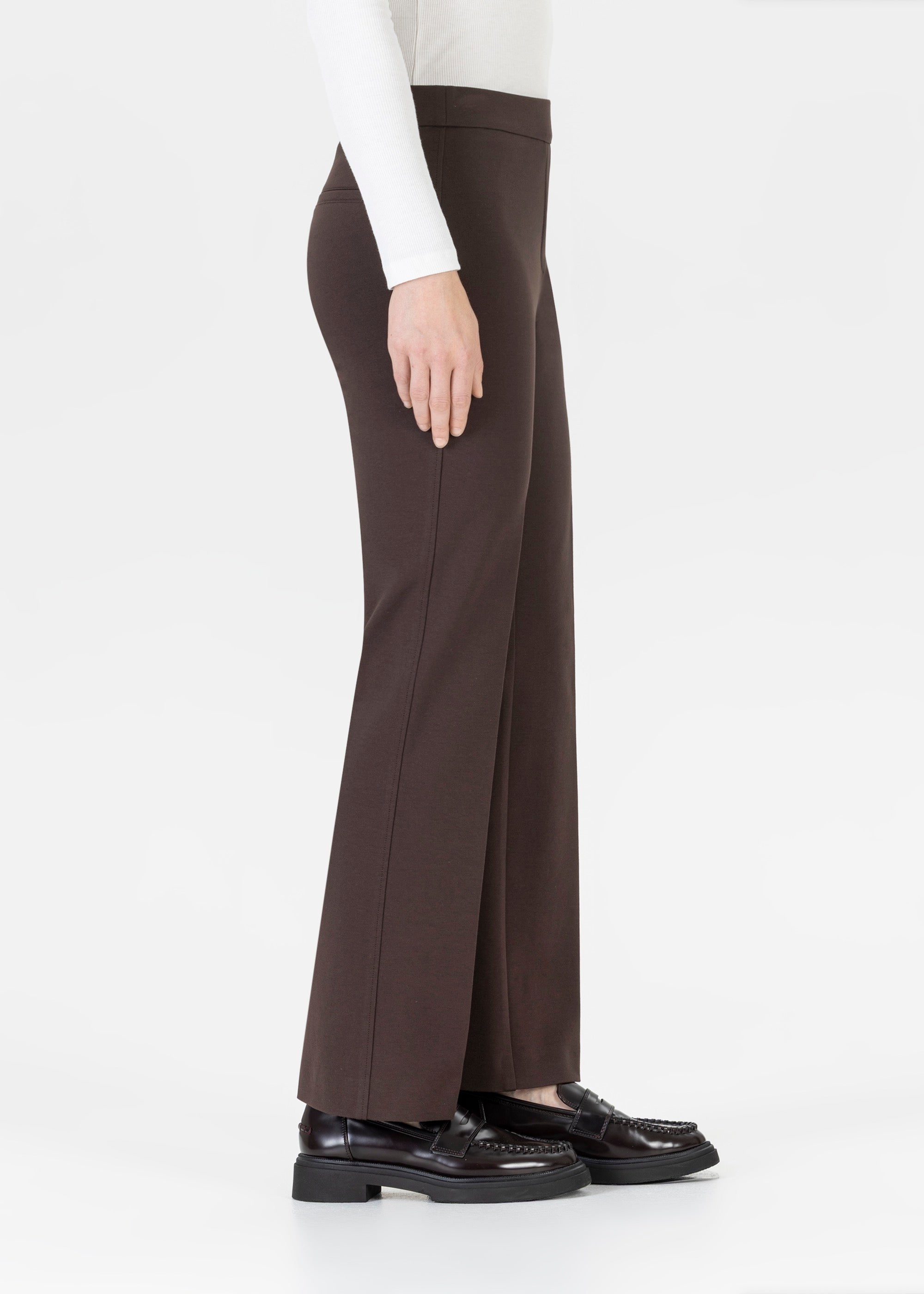 Side profile of Stehmann Editta brown pull-on jersey trousers