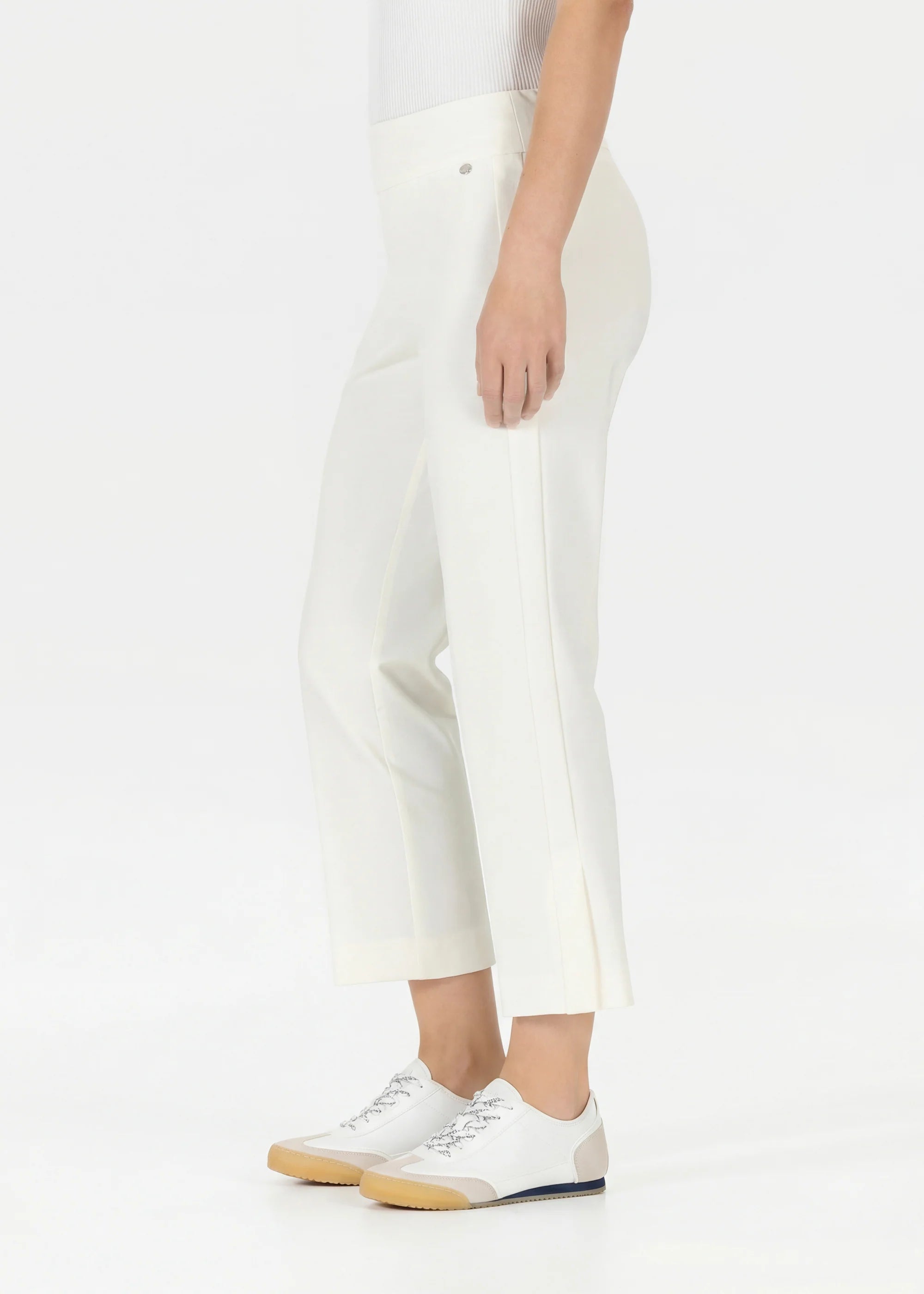 Stehmann Ina23 cream cropped stretch trousers women side view