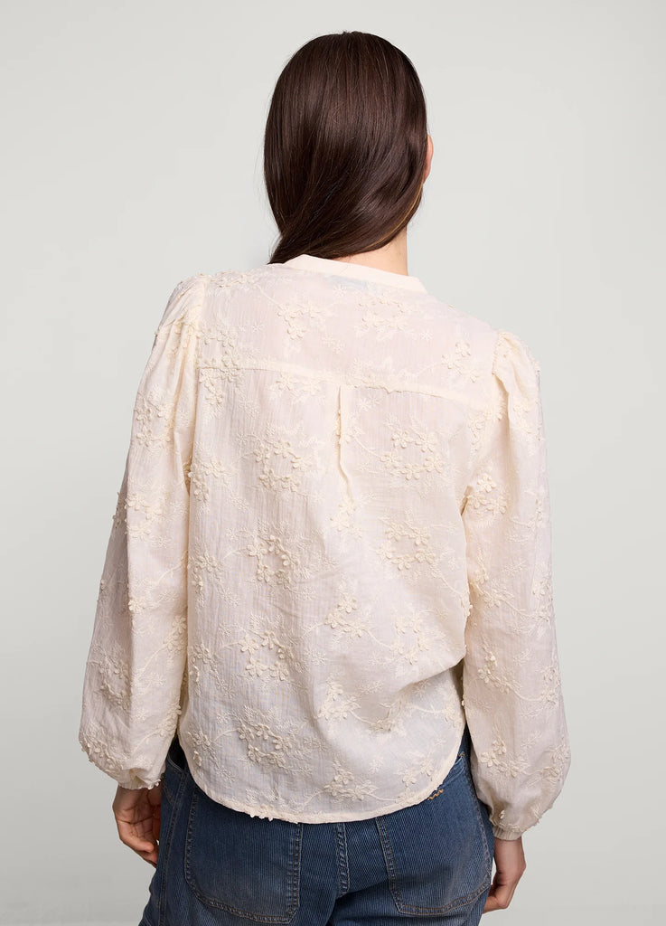 Summum Ivory Inlaid Flower Blouse From The Back