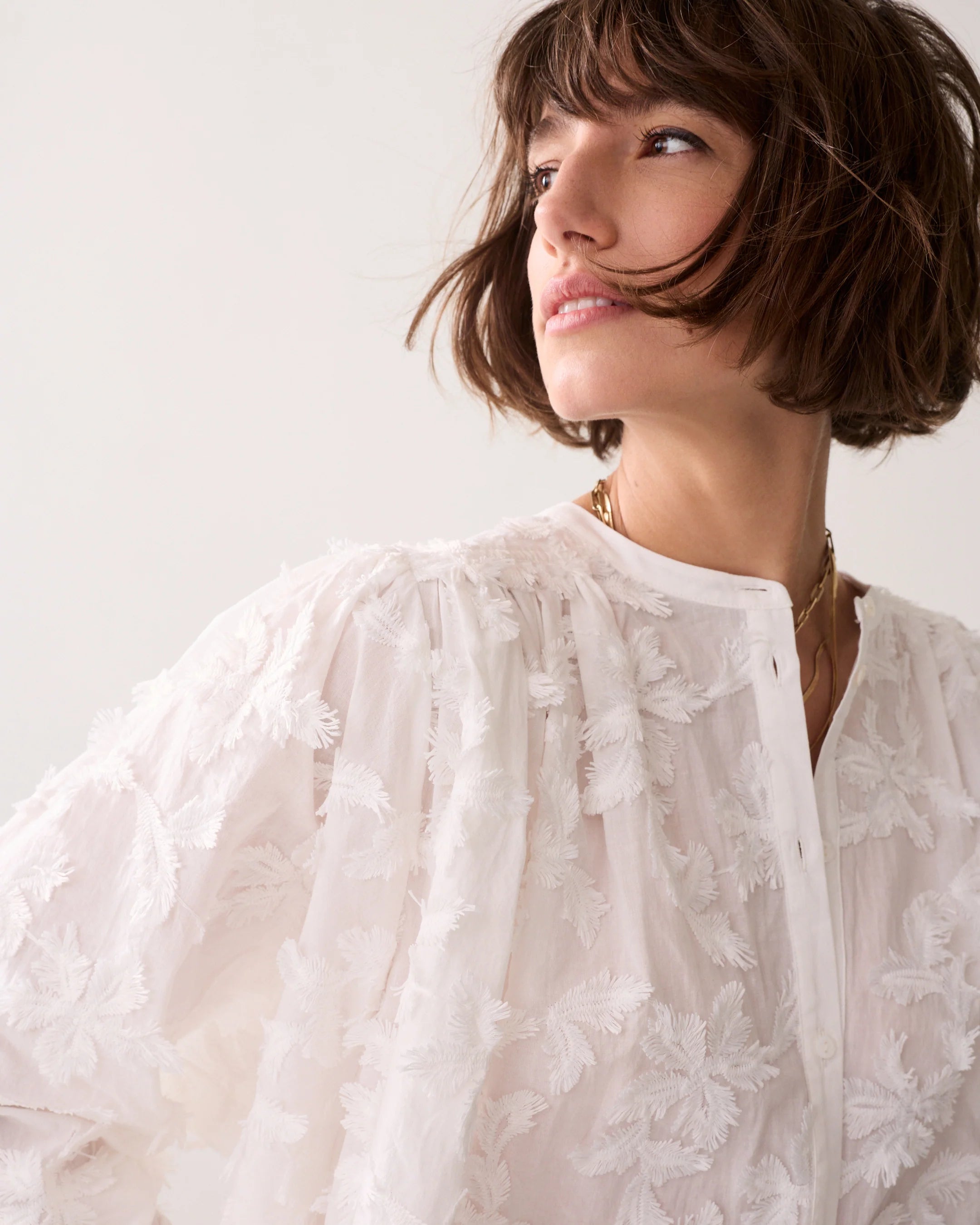 Summum textured white blouse with shiny button detail