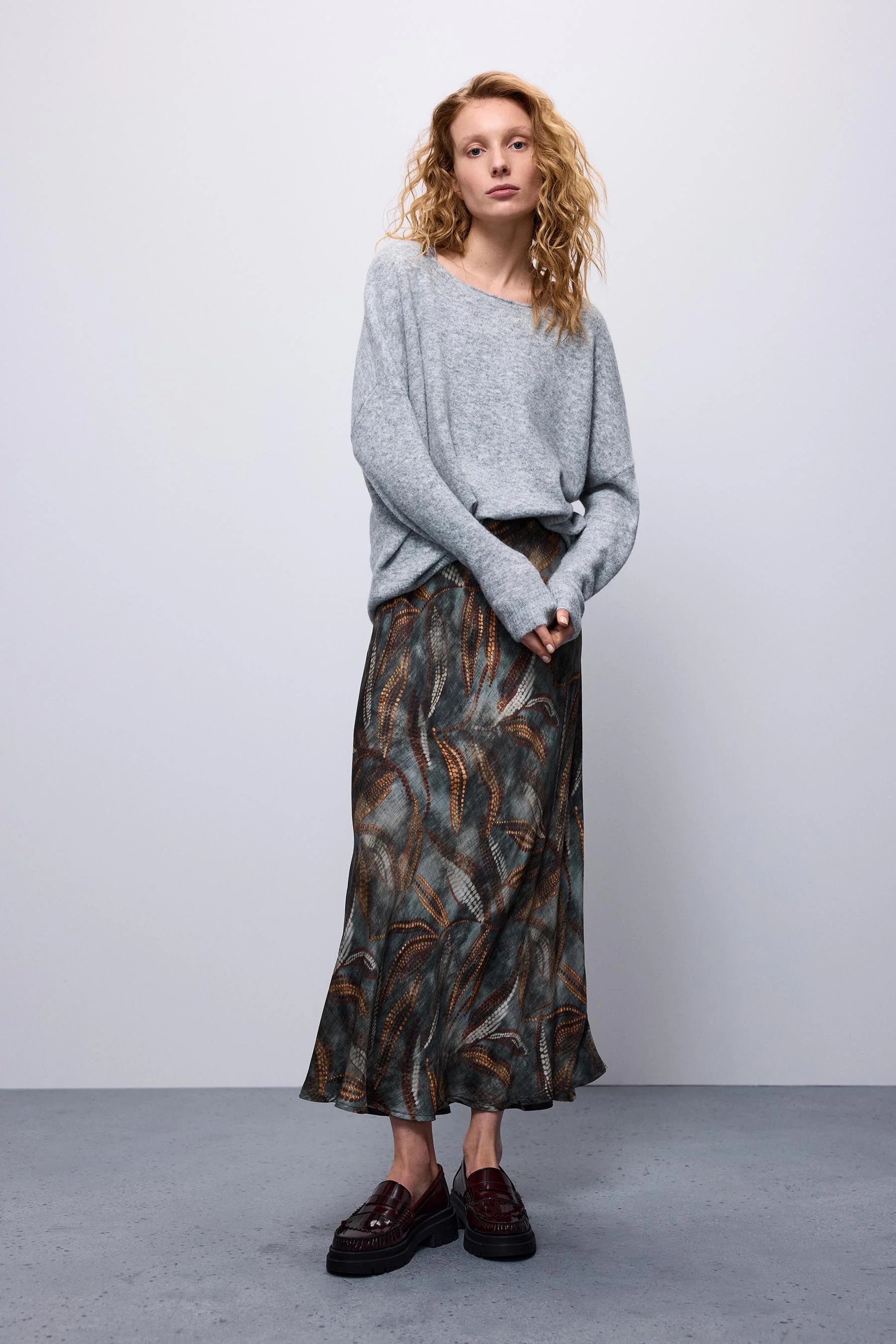 Summum Shiny Leaf Print A-Line Midi Skirt