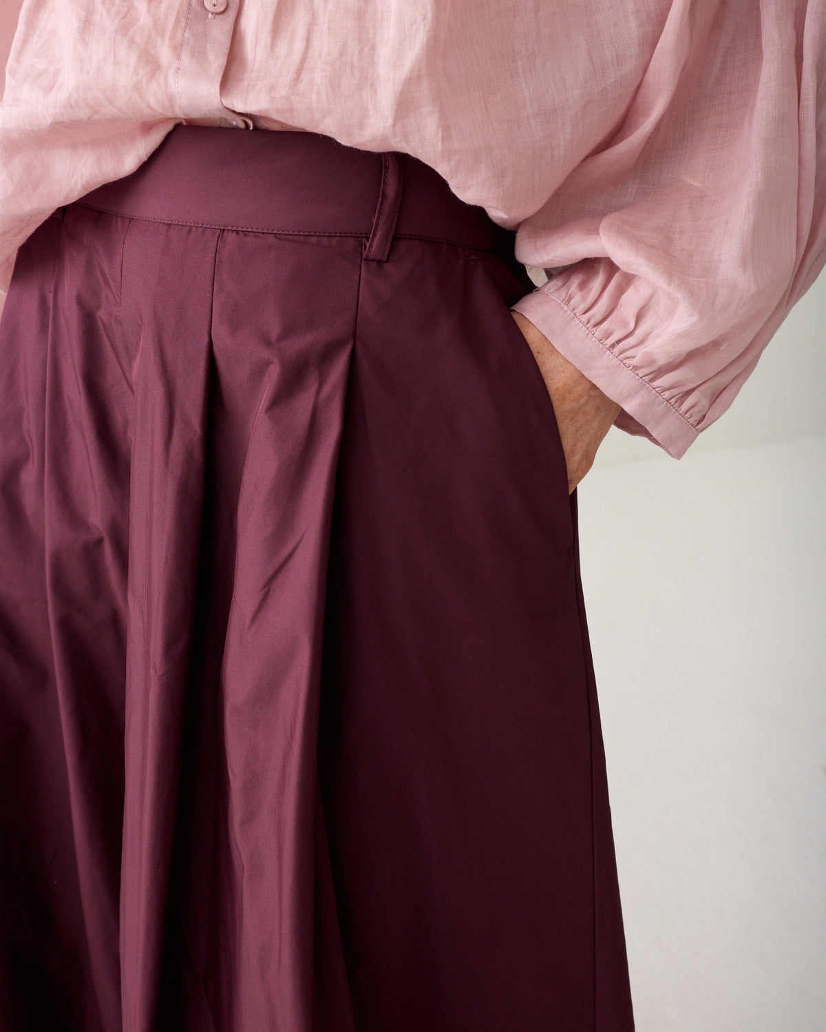  Summum burgundy taffeta skirt pleated waistband detail