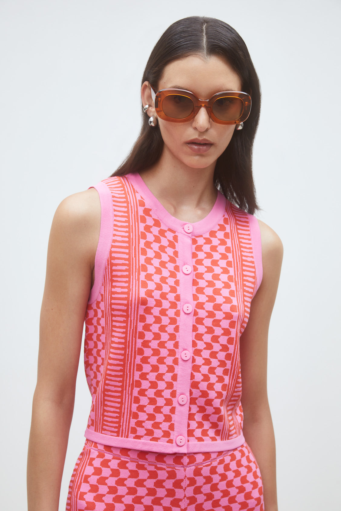Suncoo Gablesi pink knit vest geometric pattern sleeveless top front view
