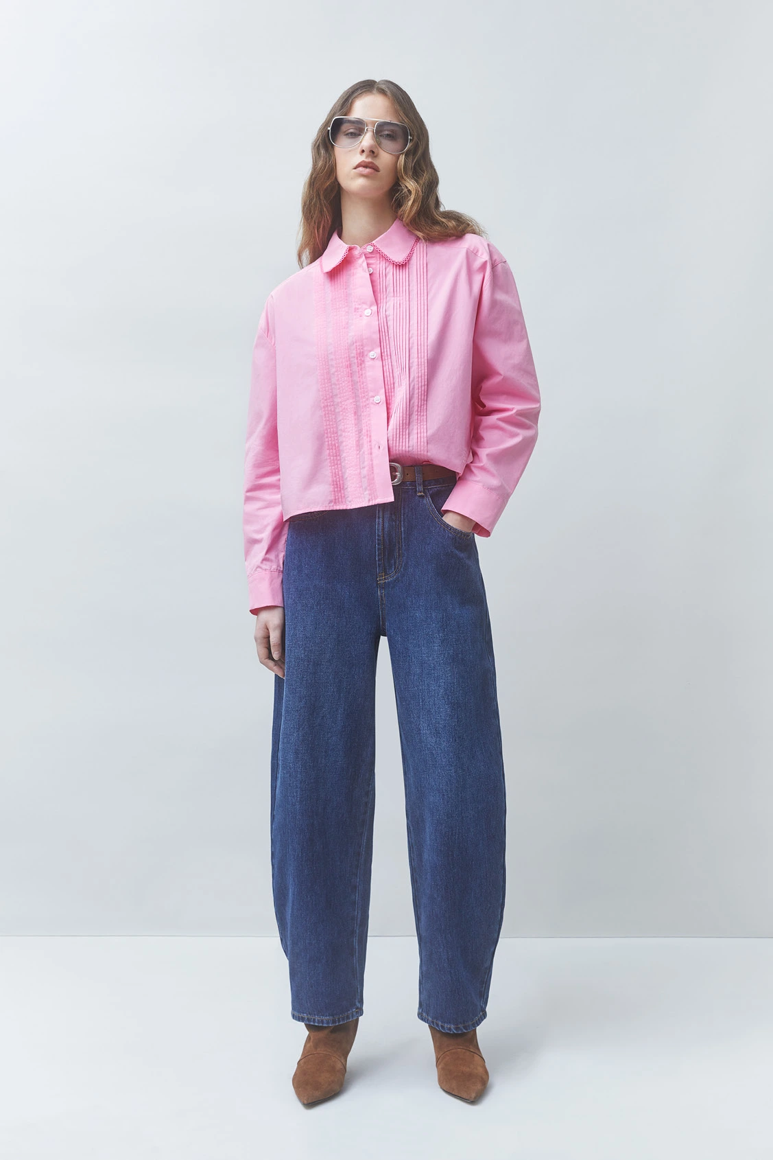 Suncoo Libre pink pintuck organic cotton blouse with long sleeves – full outfit view
