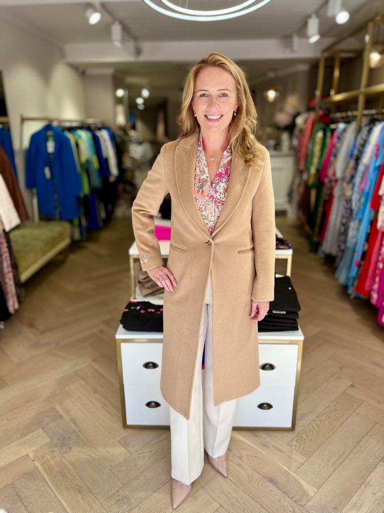 Vilagallo Katherin Camel Butterfly Sleeve Coat