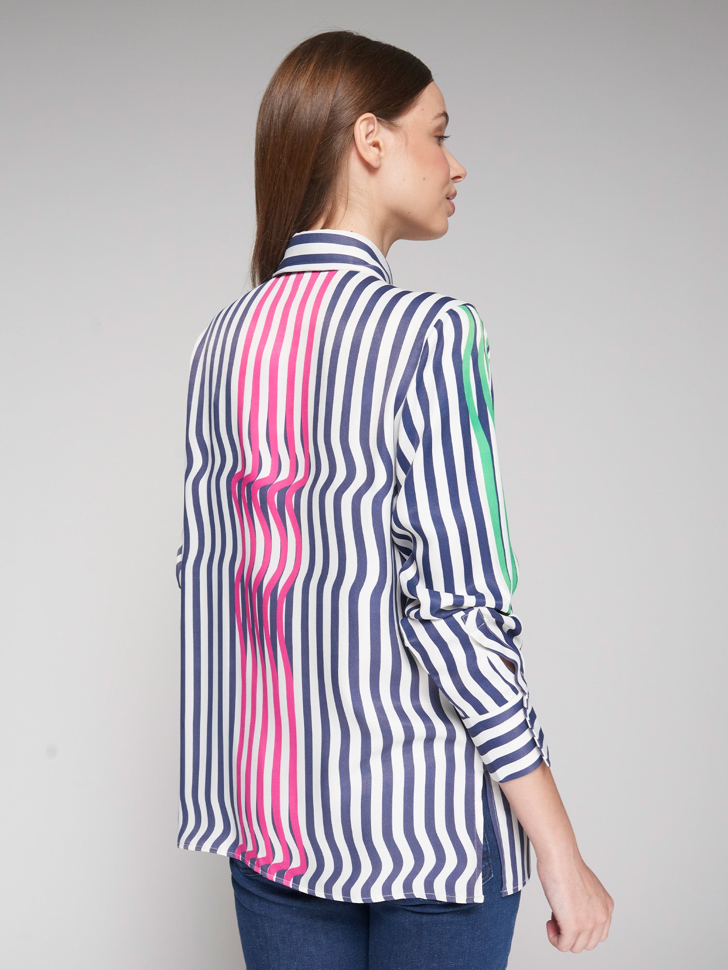 Vilagallo Multicolour Stripey Wave Print Shirt From The Back