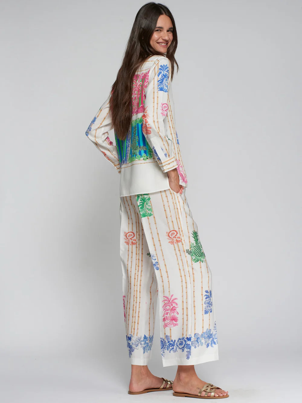 Vilagallo bamboo stripe palm motif wide leg trousers side view