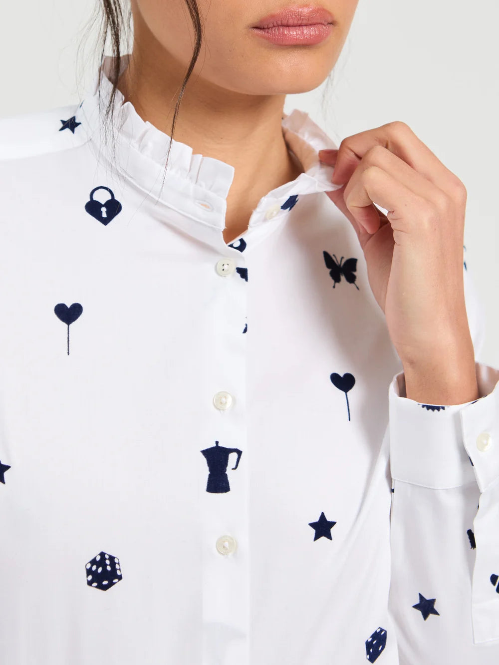 Vilagallo white velvet motif shirt close-up showing frilled stand collar