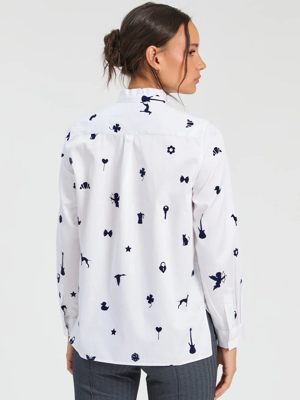 Vilagallo white long sleeve patterned shirt back view