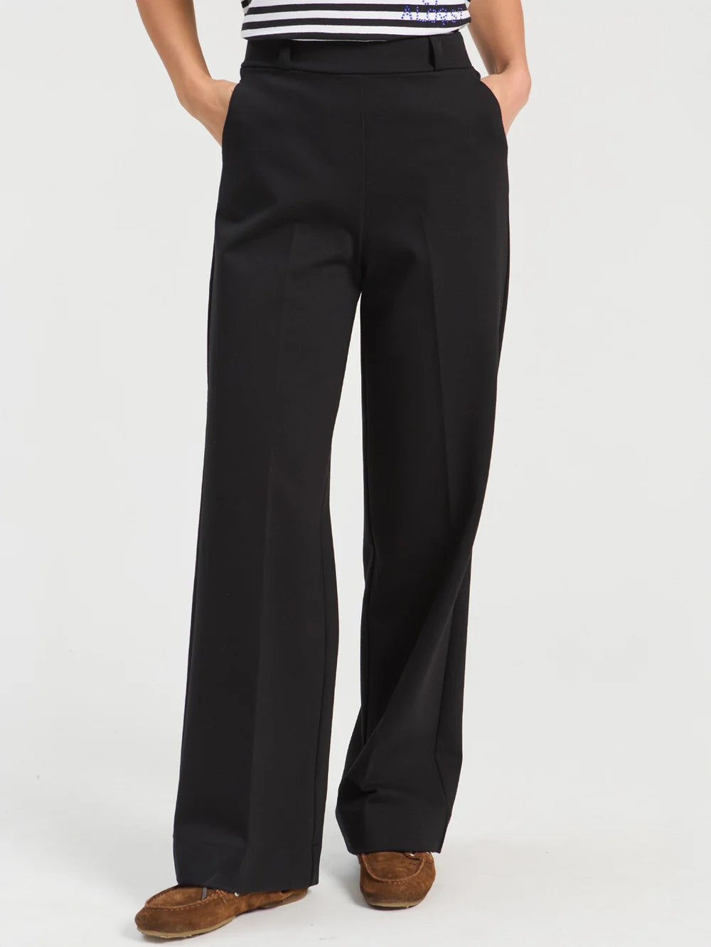 Vilagallo black tailored straight leg trousers front view