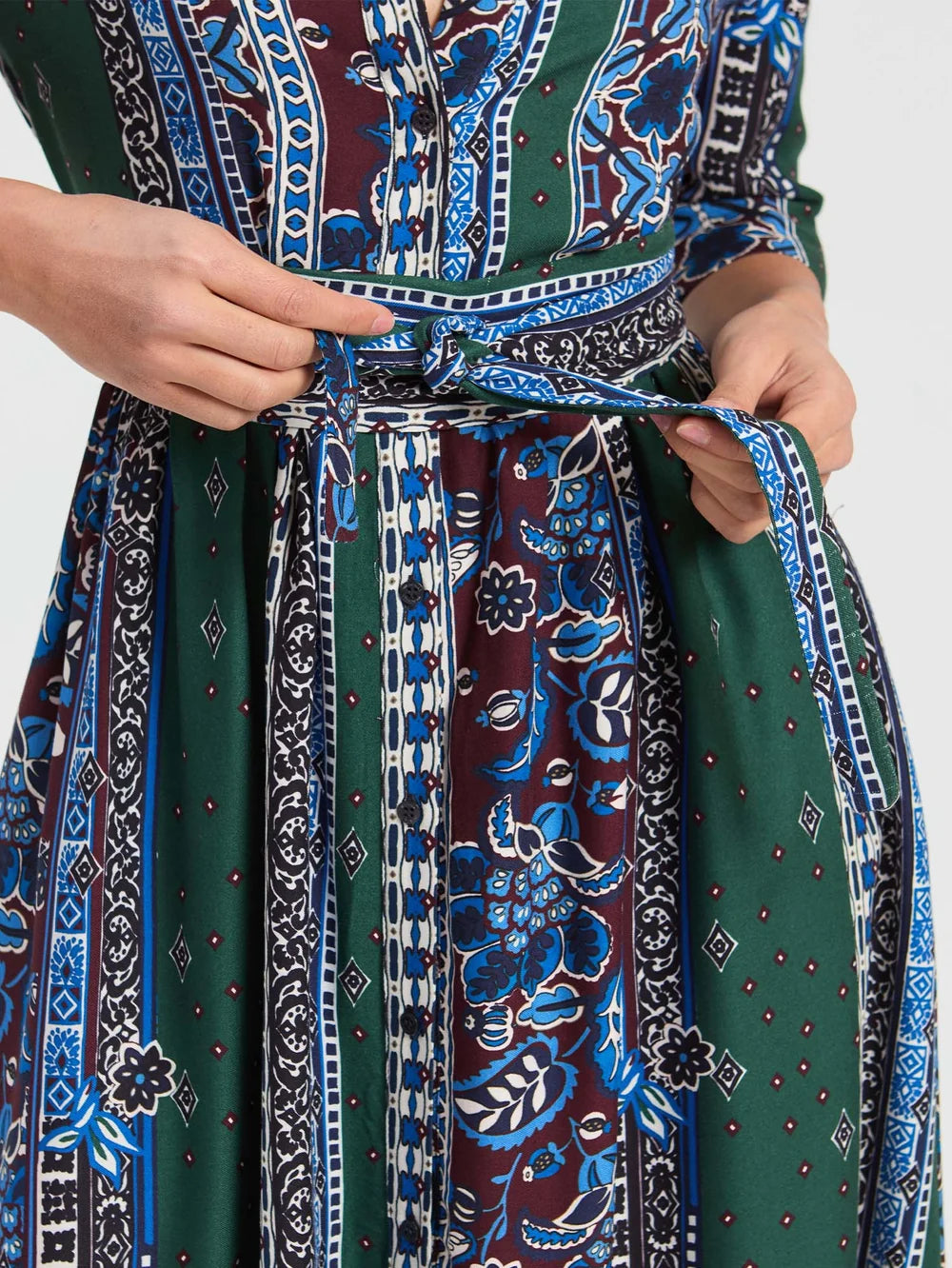 Vilagallo blue green printed midi shirt dress back view