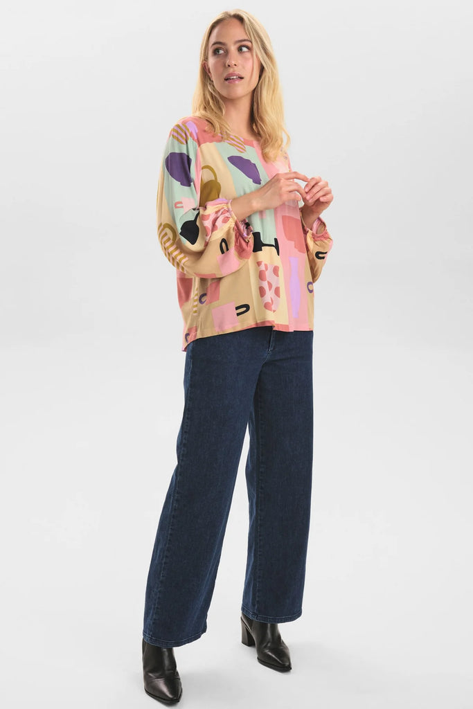 Numph Nukamilia Mellow Rose Abstract Print Blouse