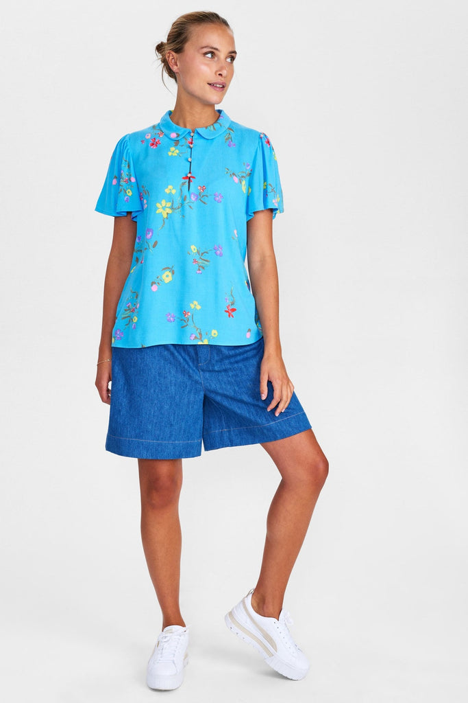 Numph Nupayana Blue Floral Print Top With Peter Pan Collar